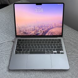 MacBook Air M2