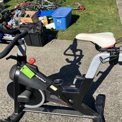 Proform Pro+ Studio Bike 