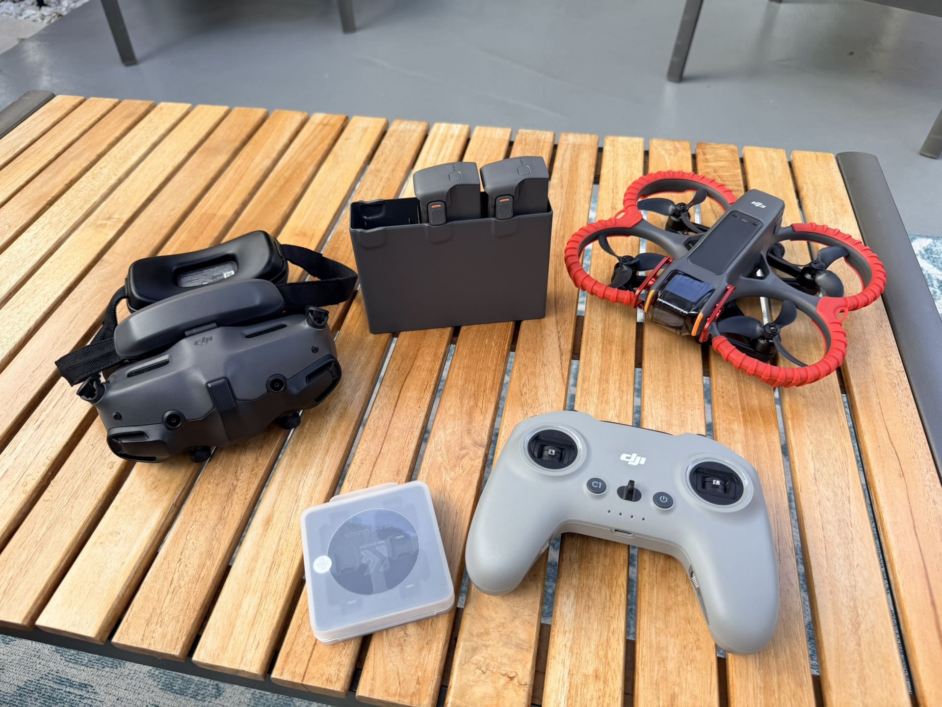 DJI Avatar 2 Fly More Combo
