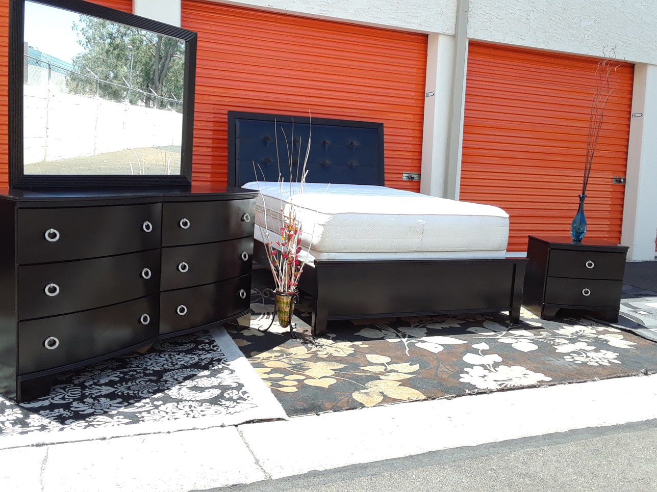 Queen-size dark expresso bedroom set with mattress box spring everything you see included