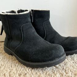 Uggs Cecily Bow Black Boots Size 1 Youth Kids