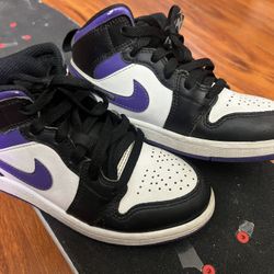 Nike jordan 1MID size 1Y