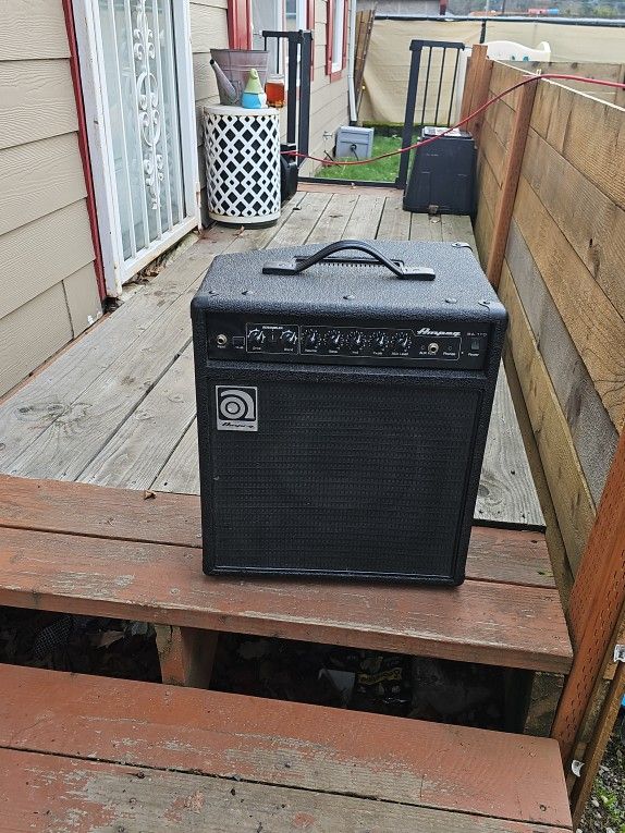 Ampeg BA-110v2 40W 10" Bass Combo Amplifier