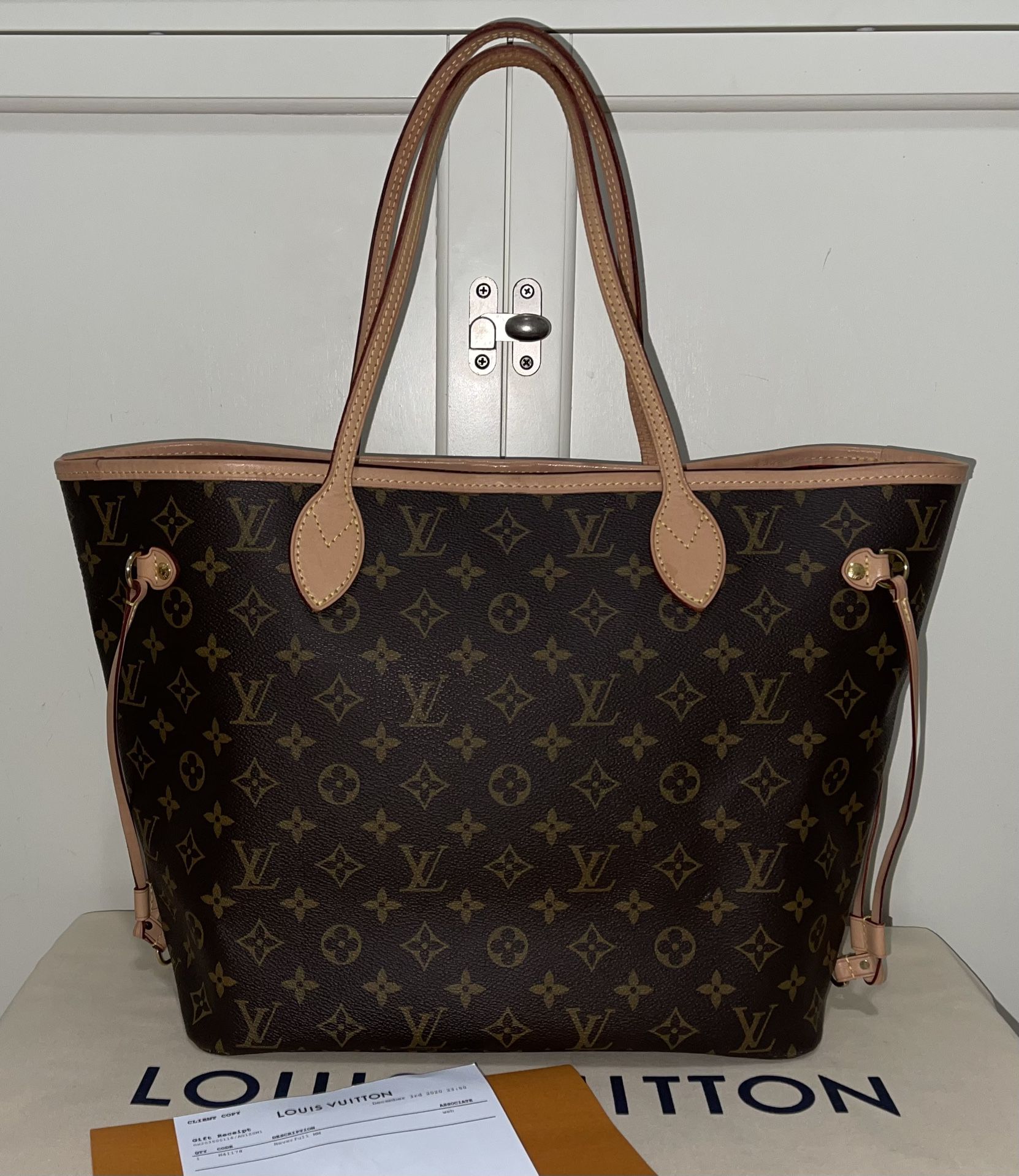 Louis Vuitton Neverfull MM for Sale in McKinney, TX - OfferUp