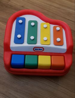 Little Tikes Piano... $10
