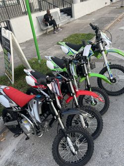 New New 1300 Motos 110 cc 125 cc Año 2021