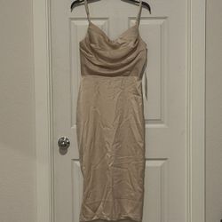 Formal/Bridesmaid Dress in Champagne 