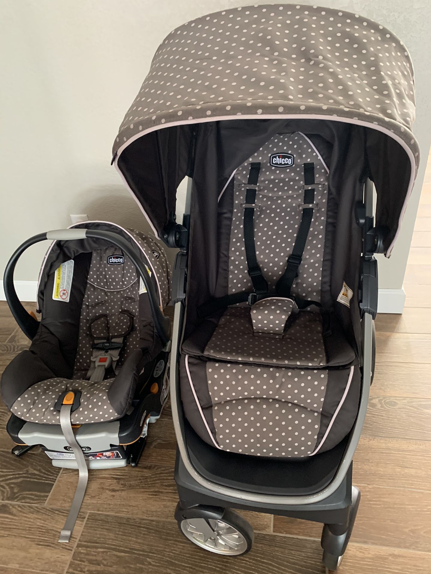 Chicco Bravo Stroller and Chicco Keyfit Car Seat