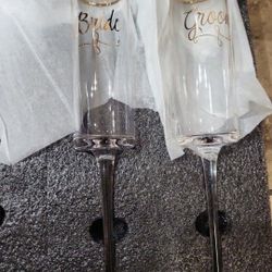 Wedding Flutes Bride & Groom 