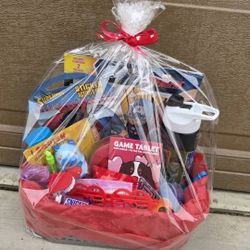 Super Heroe Theme Valentine's Day Basket