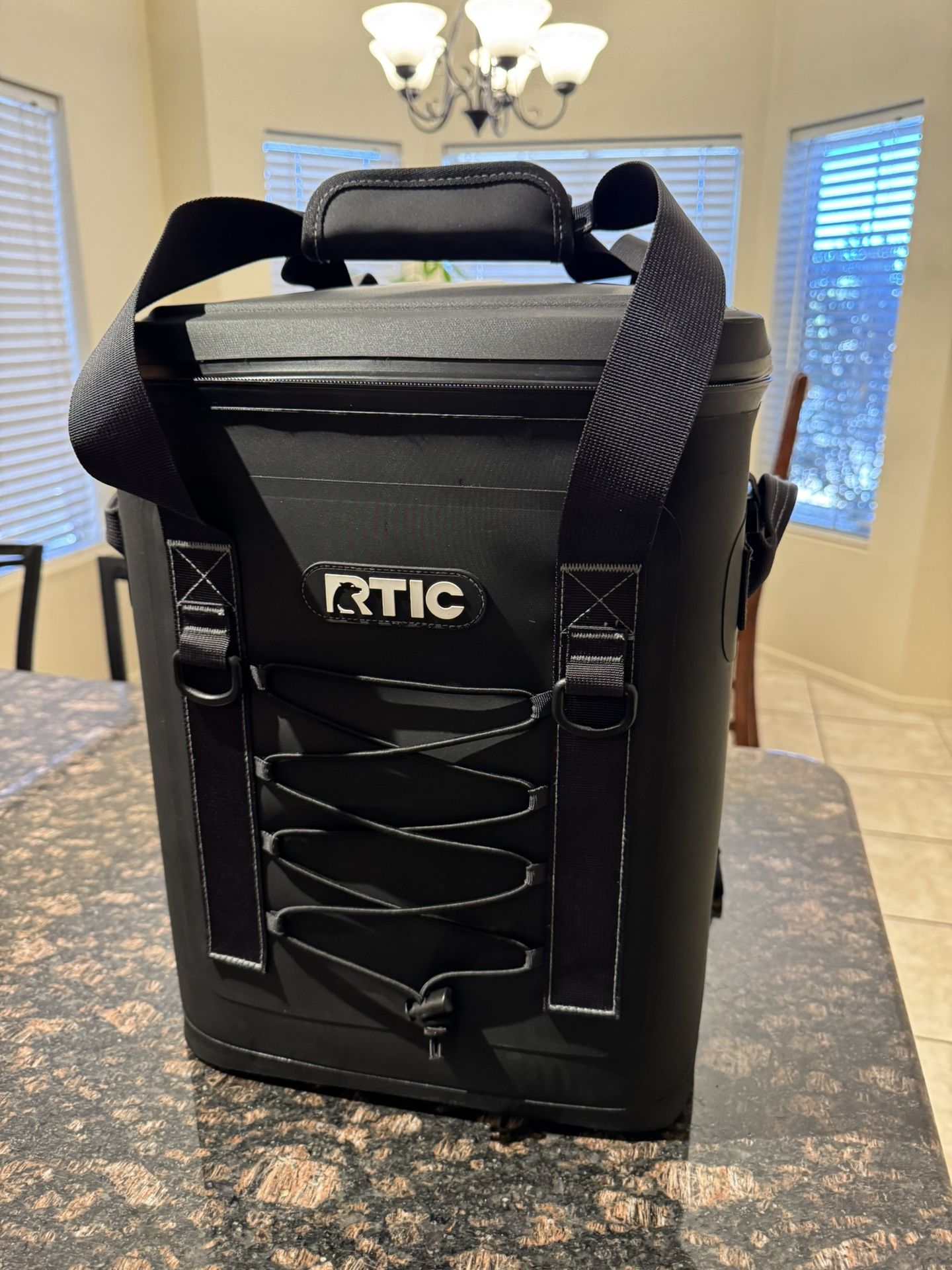 RTIC Backpack Cooler - Black / Yeti Styled