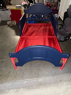 Kids twin bed frame