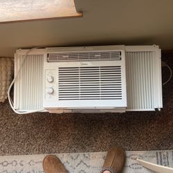 Window Air Conditioning Unit 