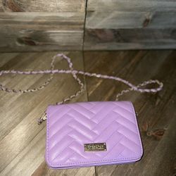 Bebe crossbody purse purple gold chain