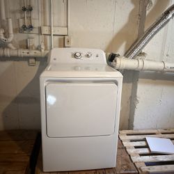 Gas Dryer 8 Months Old 