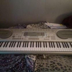 Casio WK-3300 Keyboard 