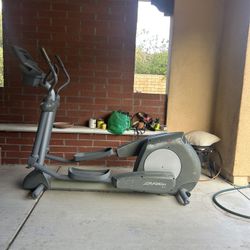 Life fitness 91xi elliptical