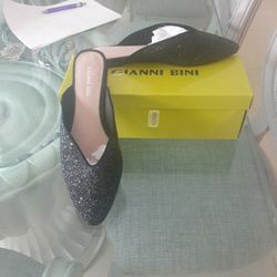 Brand New Never Worn Beautiful Slip On Size 8