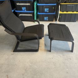 Chair With Footrest 