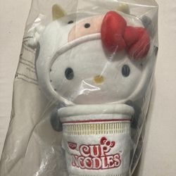 Kidrobot Hello Kitty x Nissin Noodle Beef Cup 
