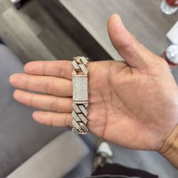 Iced out Cuban link bracelet two tone 10k 16ct vs diamonds 160 grams