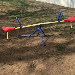 Seesaw 
