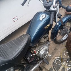Moto Yamaha 