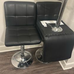 3 Bar Stools 