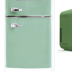 Magic Chef Retro 3.2 cu. ft. 2-Door Refrigerator