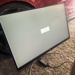 New LG 32UN500-W 32” Gaming Monitor 4k UltraFine (3840 x 2160) Display, AMD FreeSync, HDR10