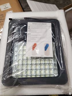 400w led solar flood light with remote control.