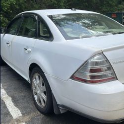 2008 Ford Taurus