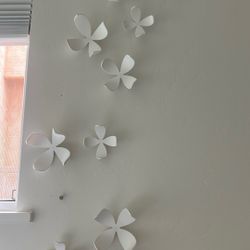 Beautiful Contemporary Art Wall  Decor - Like New!