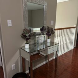 Console Table / Furniture