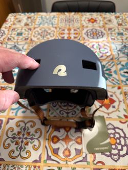 $15 brand new Retrospec Dakota Protective Bike Helmet, Skateboard, Scooter, Adults/Youth L: 59-63cm,
