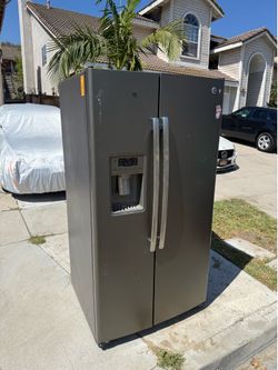 FREE REFRIGERATOR!