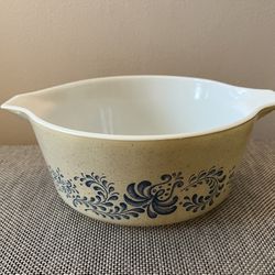 Vintage Pyrex 2.5 L/2.6 Q 475-B Homestead Pattern Round Bowl/Casserole Dish