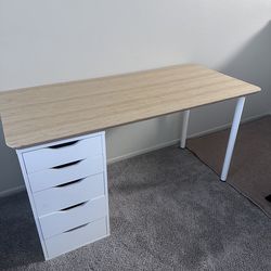 IKEA desk with drawers FREE!!