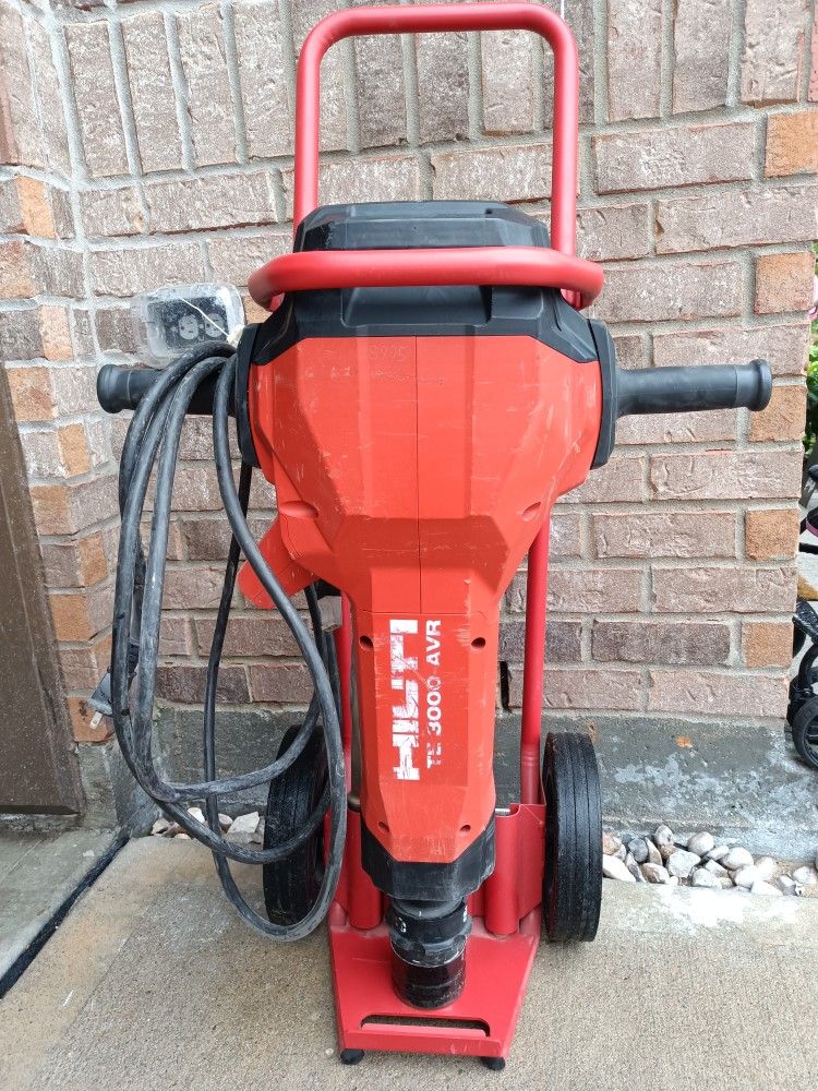 Hilti TE 3000 AVR Breaking Hammer With 2 Tips 💯