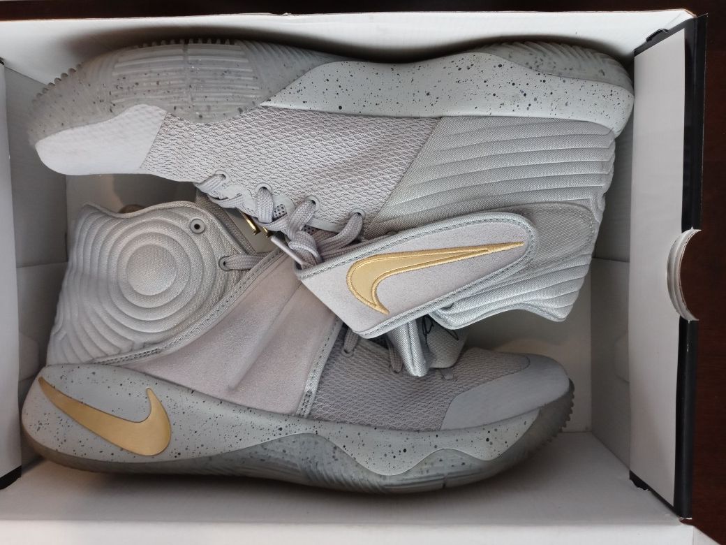 Kyrie 2 size 12