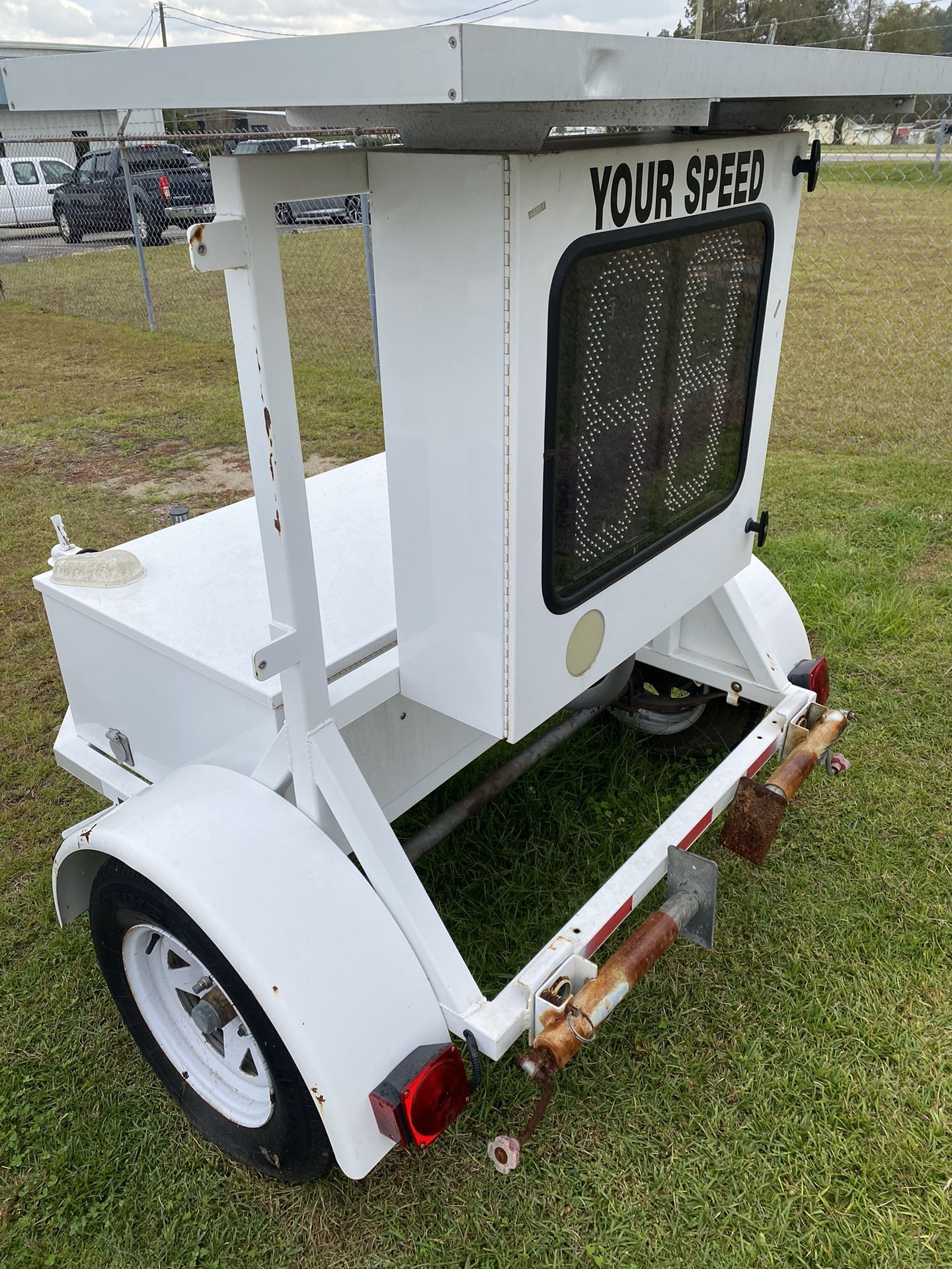 Mobile LED Speed/Radar Trailer With Solar Panel And Batteries