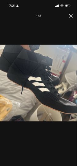 Size 11.5 wrestling shoes
