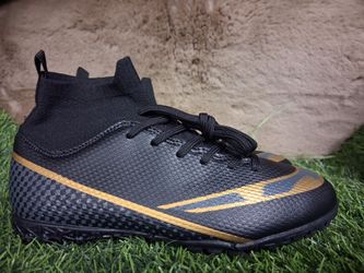 Turf soccer cleats us size 3.5youth