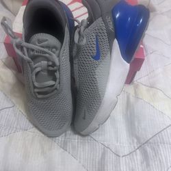 Nike 270’s