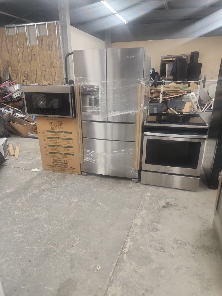New Whirlpool Kitchen Set