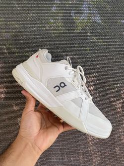 On Running The Roger Advantage sneakers White and ice
