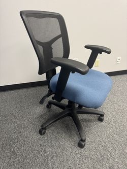 2 Commercial Office Chairs – Never Used-Selling as a pair