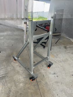 stand for outboard engine