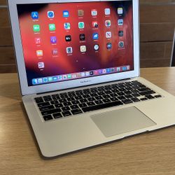 Apple MacBook Air 13” i5/4GB/266GB SSD $180 