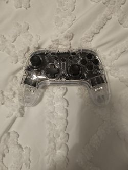 BIONIK NINTENDO SWITCH CONTROLLER